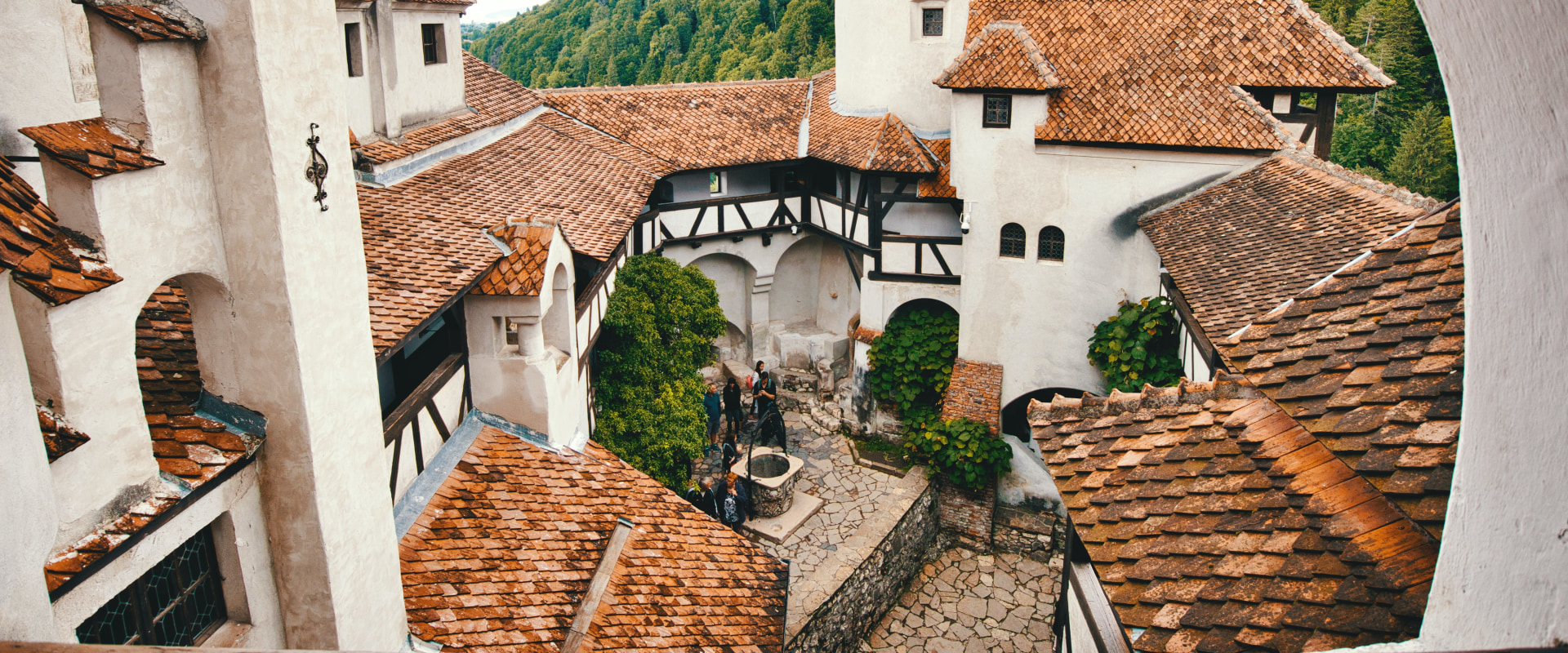 Connecting Flights to Transylvania: Your Ultimate Travel Guide
