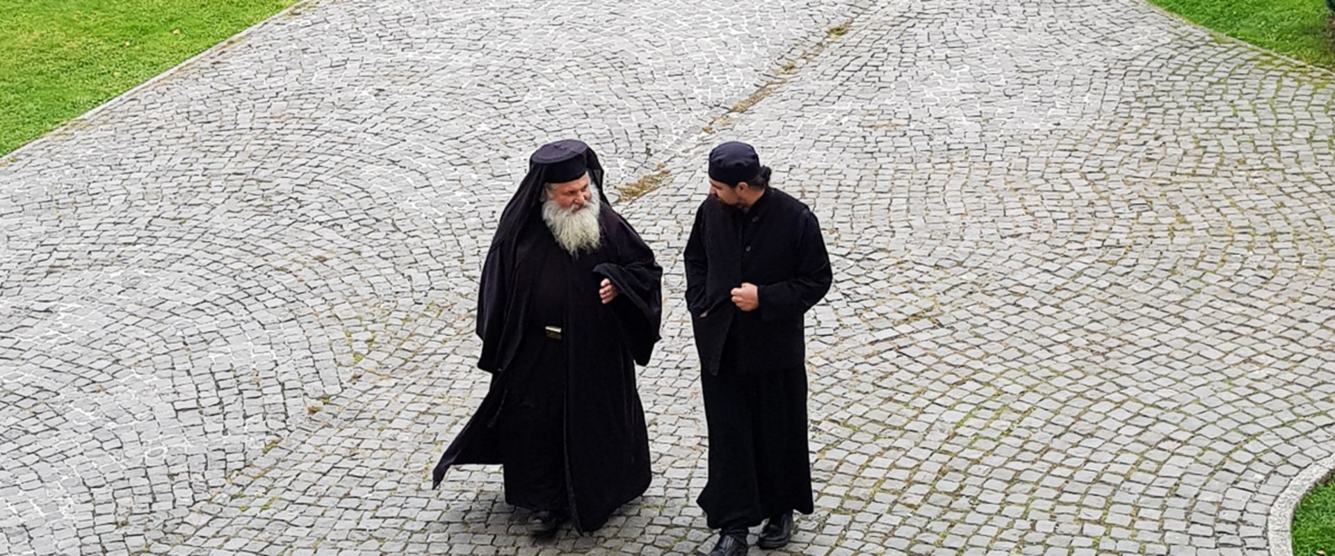Etiquette and Social Norms in Transylvania: A Guide for Visitors